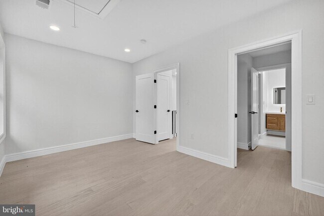 Building Photo - 1908 16th St NW