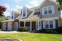 Building Photo - 1585 Devon Way