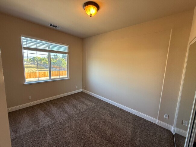 Building Photo - $4695 - Beautiful 5 Bedroom 3 Bath Home wi...