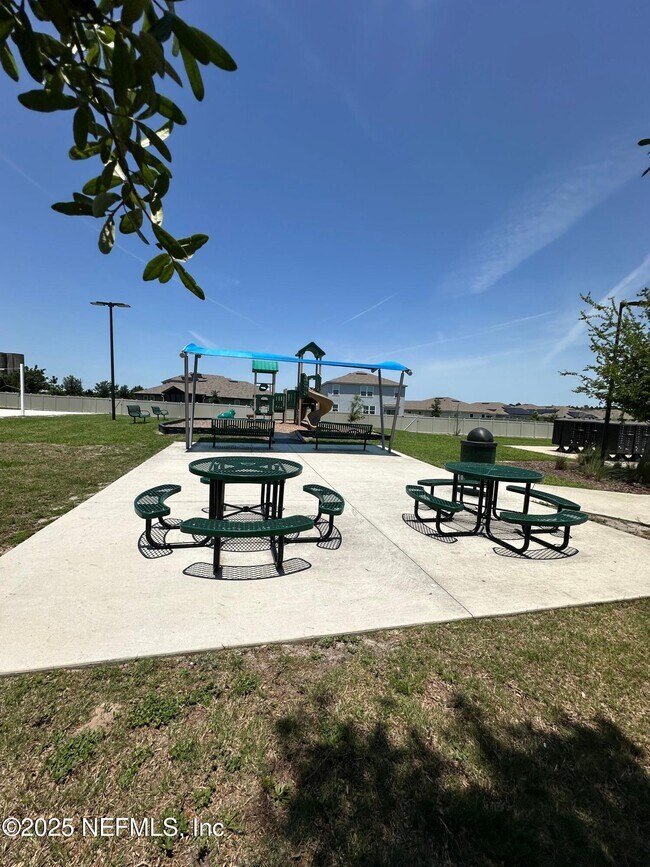 Building Photo - 2062 Garrison Wy