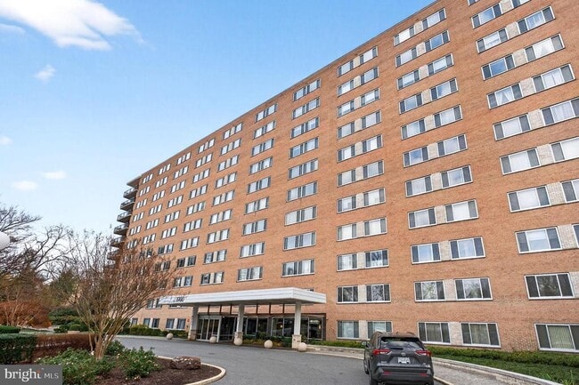 Building Photo - 1900 Lyttonsville Rd
