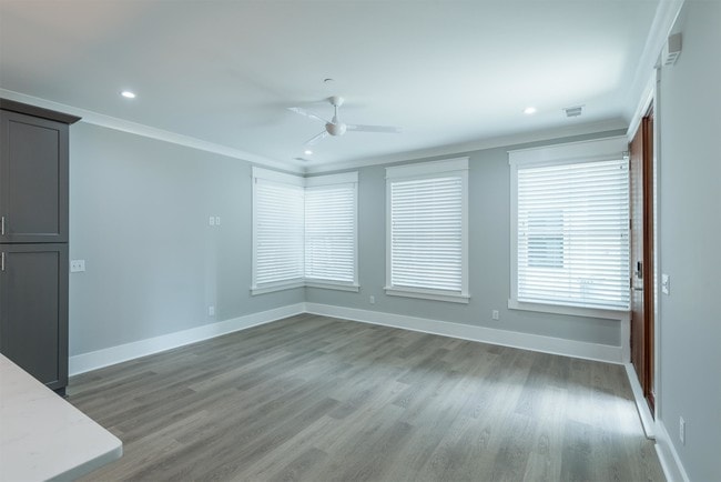 Building Photo - 9 Sanctuary Ct