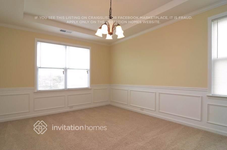 Building Photo - 7299 Madison Cir