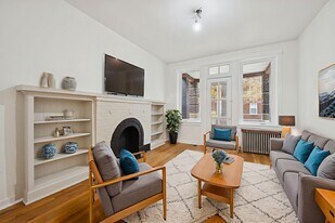 Building Photo - 2627 W Rice St