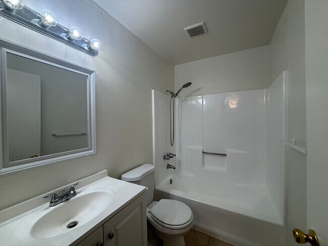 Building Photo - Orange Grove, 1232-1234