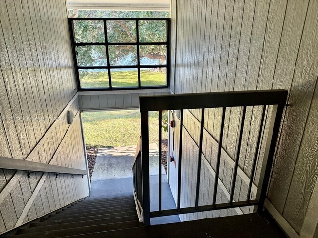 Building Photo - 9719 Hammocks Blvd