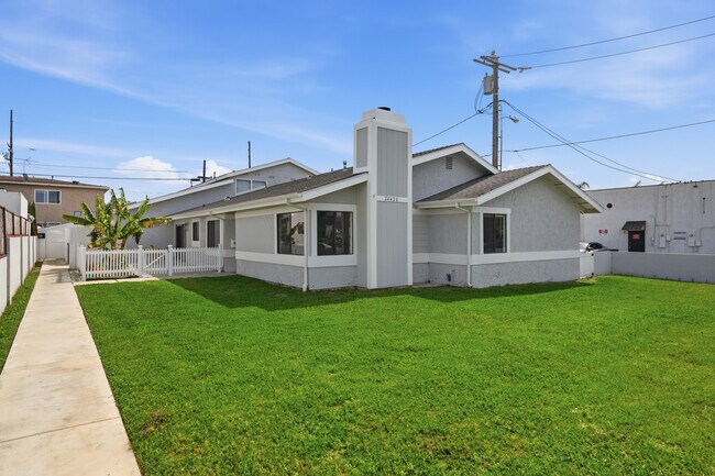 Building Photo - 24420 Alliene Ave