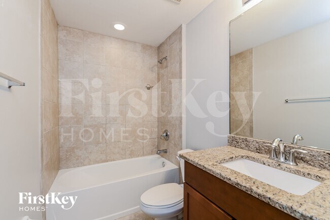 Building Photo - 1213 NW 16th Terrace