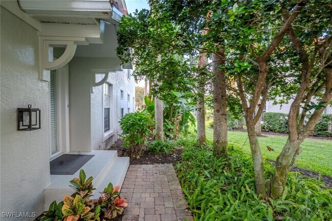 Building Photo - 2135 Arielle Dr