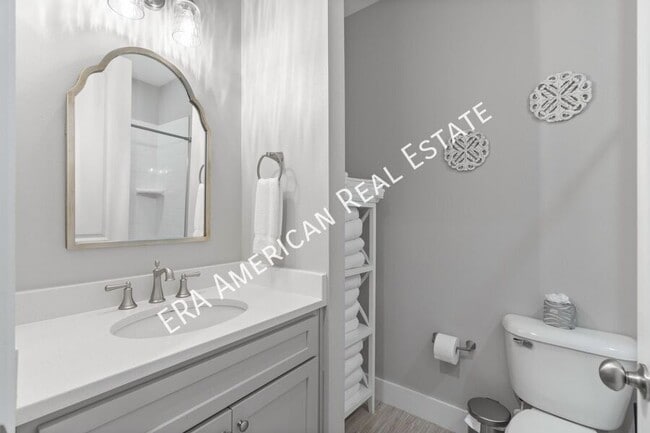 Building Photo - 4923 E County Hwy 30A