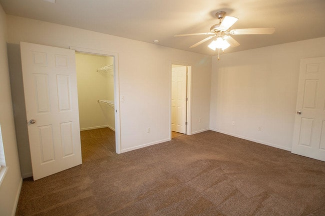 Building Photo - 1424 Bodie Dr