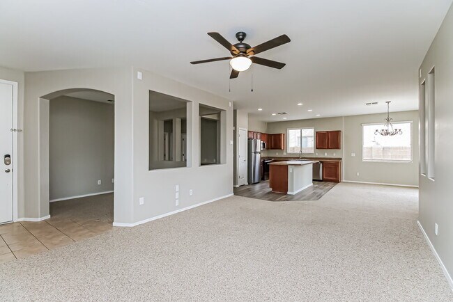 Building Photo - 3433 E Arianna Ave