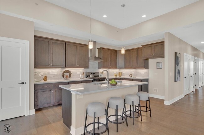 Building Photo - 8022 Bradley Dr