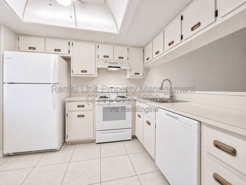 Building Photo - 9820 Citadel Ln
