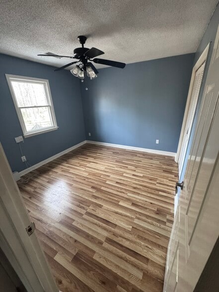 Building Photo - 929 Autumnwood Ln