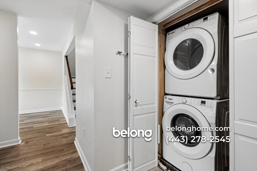 Building Photo - 8650 Brae Brooke Dr