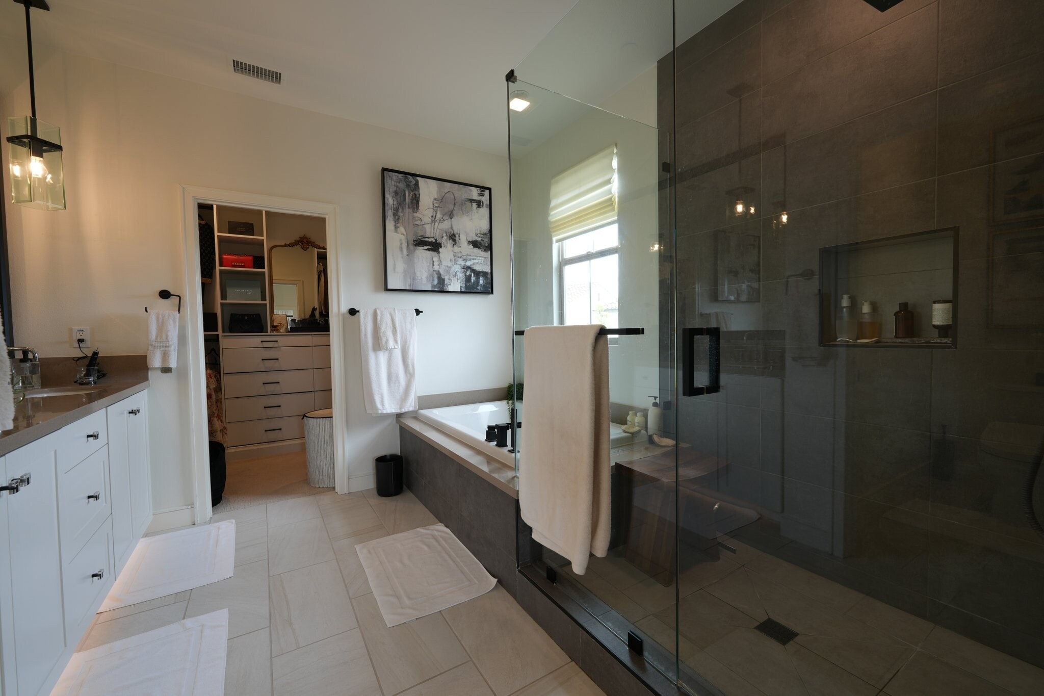 Building Photo - 145 Plum Lily