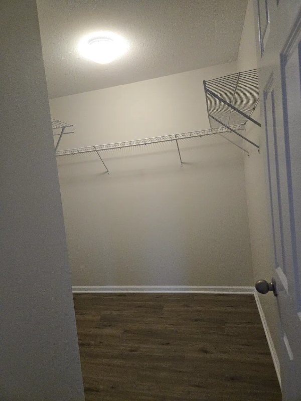 Building Photo - 676 Grove Cir