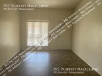 Building Photo - 465 W Ivyglen St