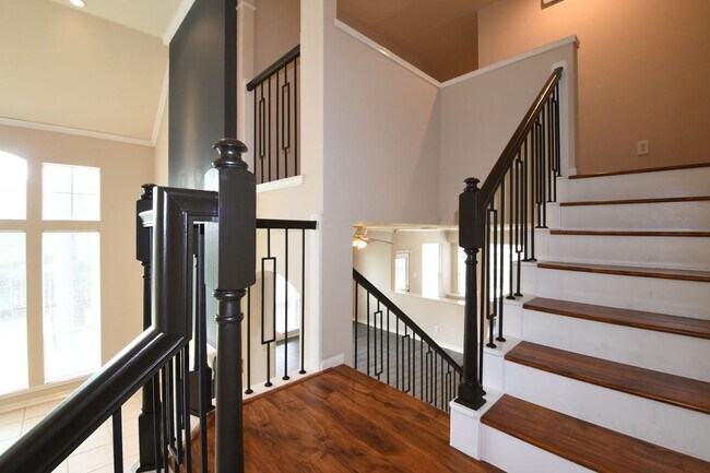 Building Photo - 18719 Racquet Sports Way