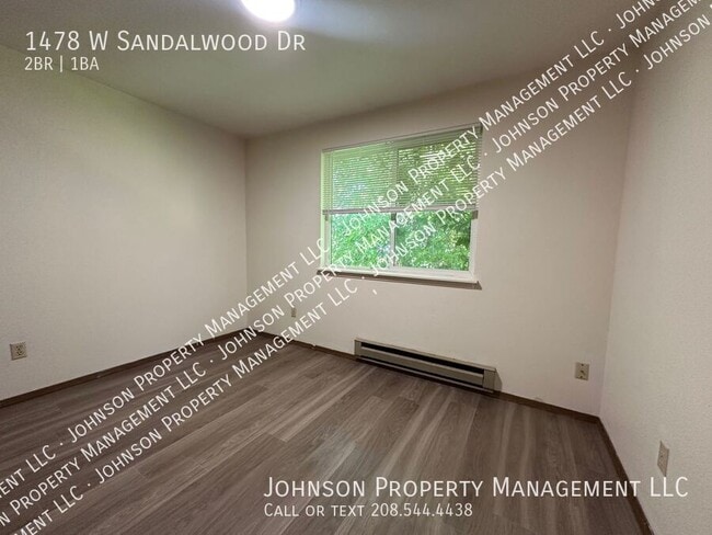 Building Photo - 1478 W Sandalwood Dr