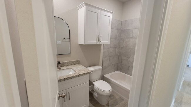 Building Photo - 11917 Nelwood St