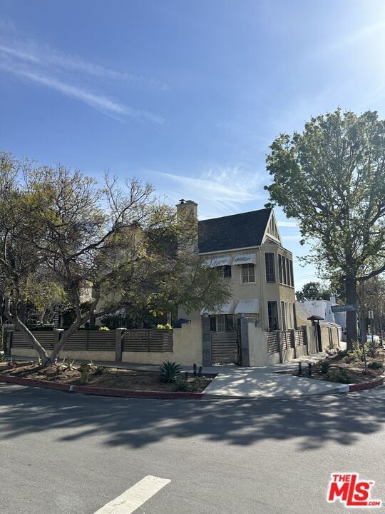 Building Photo - 1086 Meadowbrook Ave