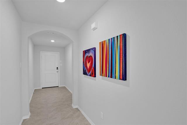 Building Photo - 1111 Meadow Side Dr