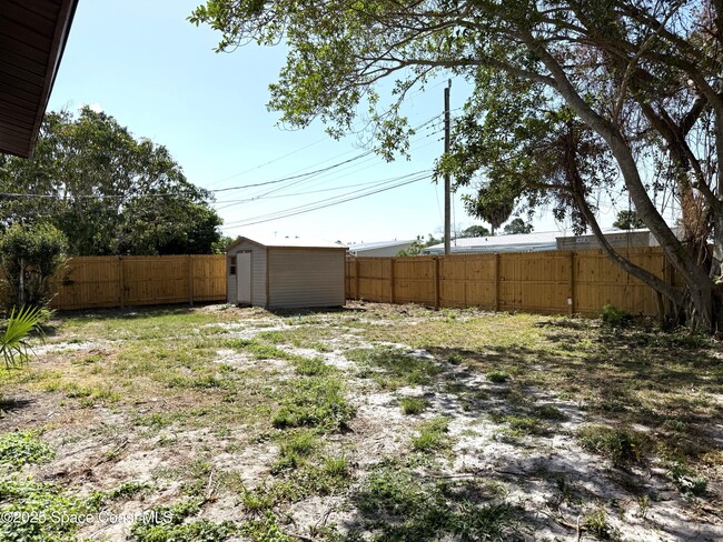 Building Photo - 2307 King Richard Rd
