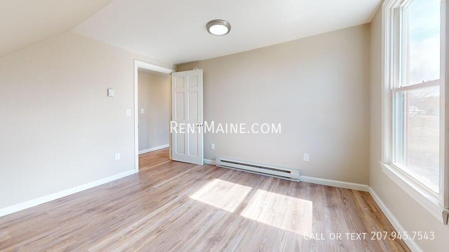 Building Photo - 2 Danielson St