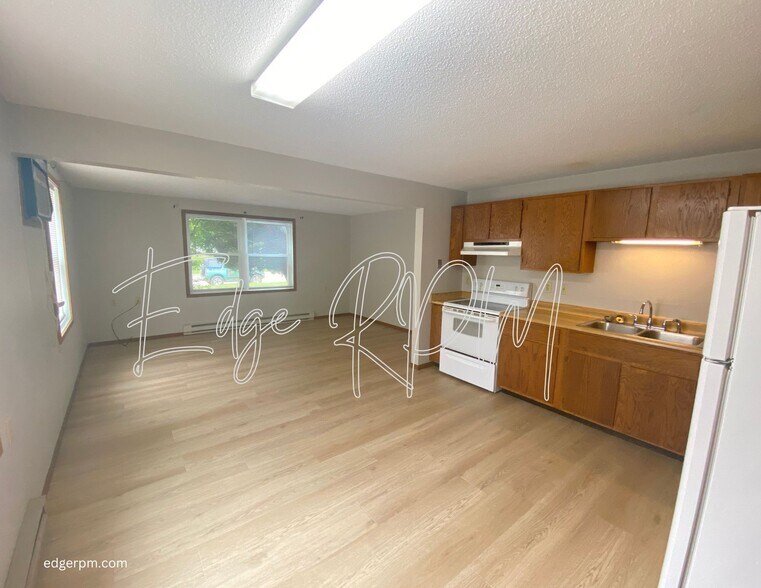 Building Photo - 306 Cedar Crest Dr