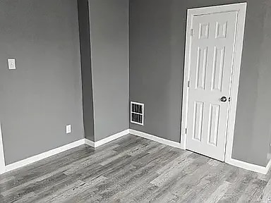 Building Photo - 5555 Crowson St