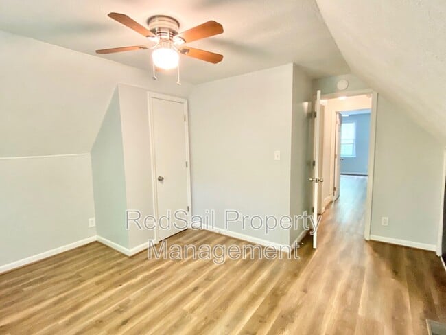 Building Photo - 5187 Oak Creek Cir
