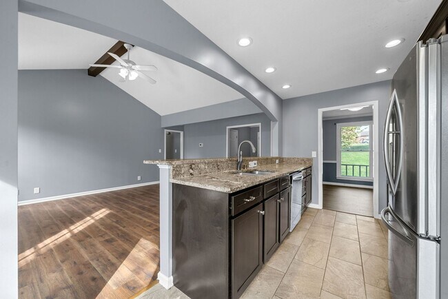 Building Photo - Nice all brick home- in the heart of Sango!