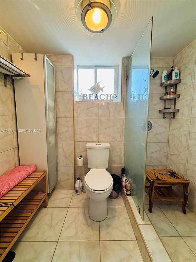 Building Photo - 1255 Collins Ave