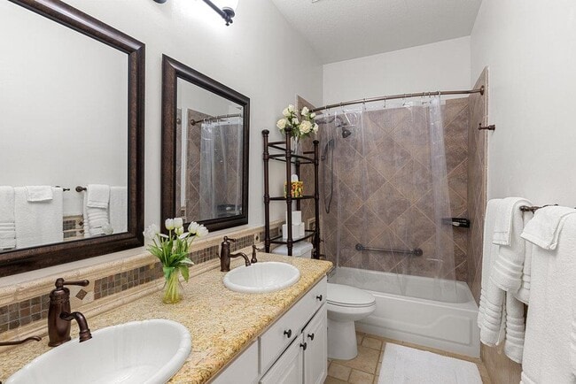 Building Photo - 2106 Rue De St Germaine