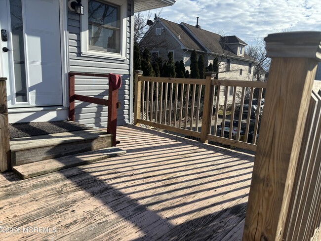 Building Photo - 410 Brinley Ave