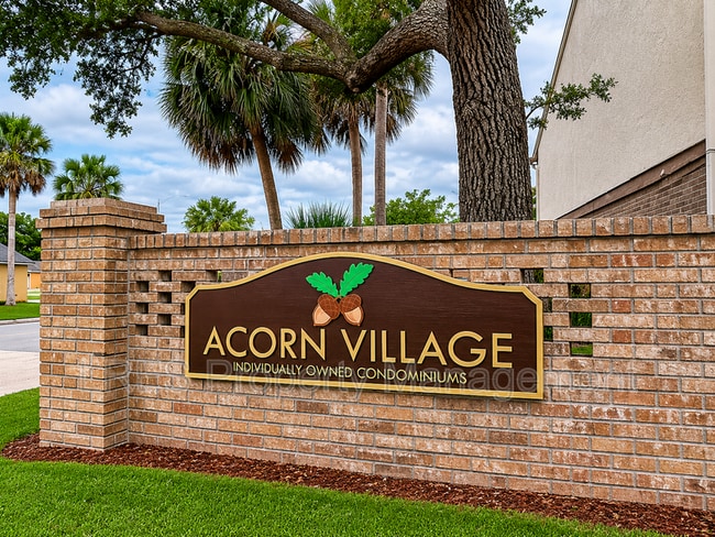 Building Photo - 4974 Sanoma Village