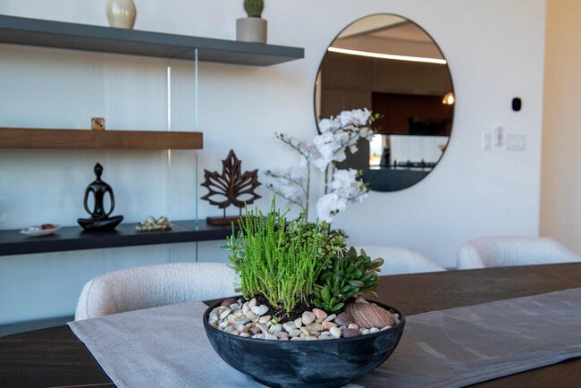 Building Photo - 779 Lucia Ln