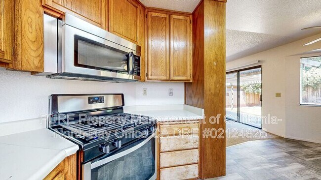 Building Photo - 7474 Mercedes Way