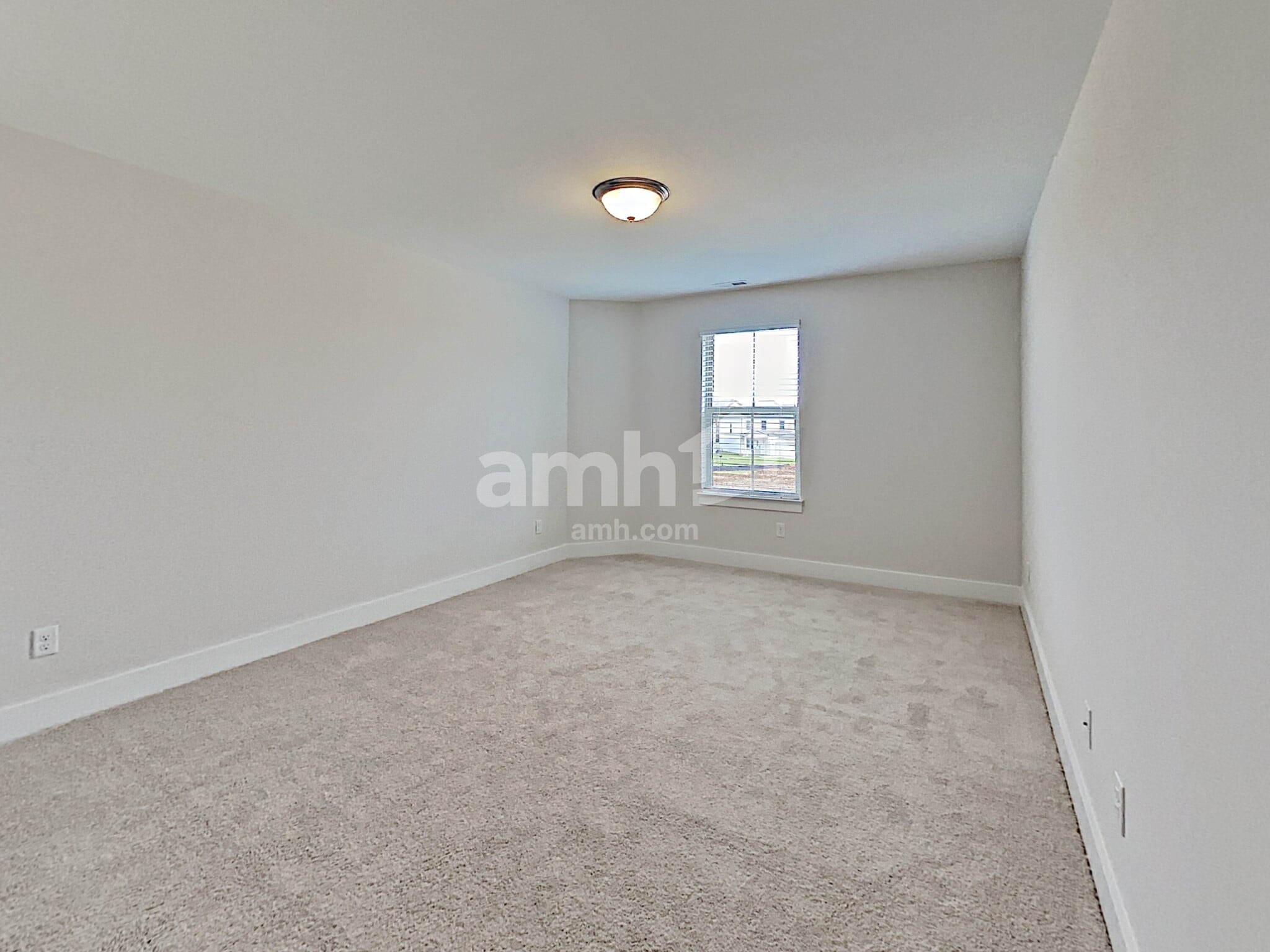 Building Photo - 326 Charity Ln