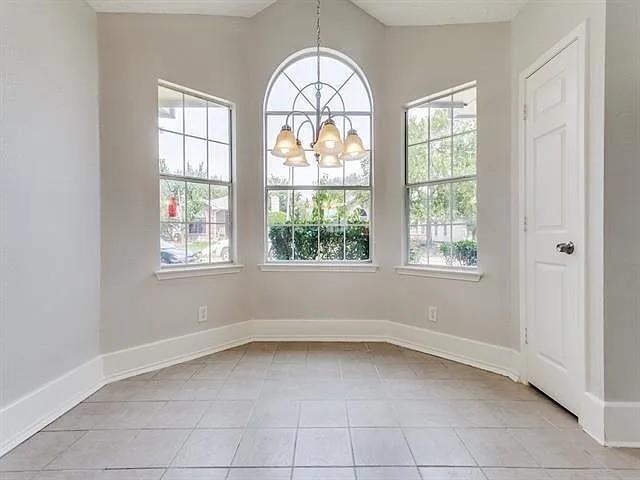 Building Photo - 2319 Foothill Rd