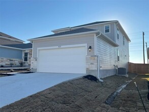 Building Photo - 125 Old Stagecoach Rd