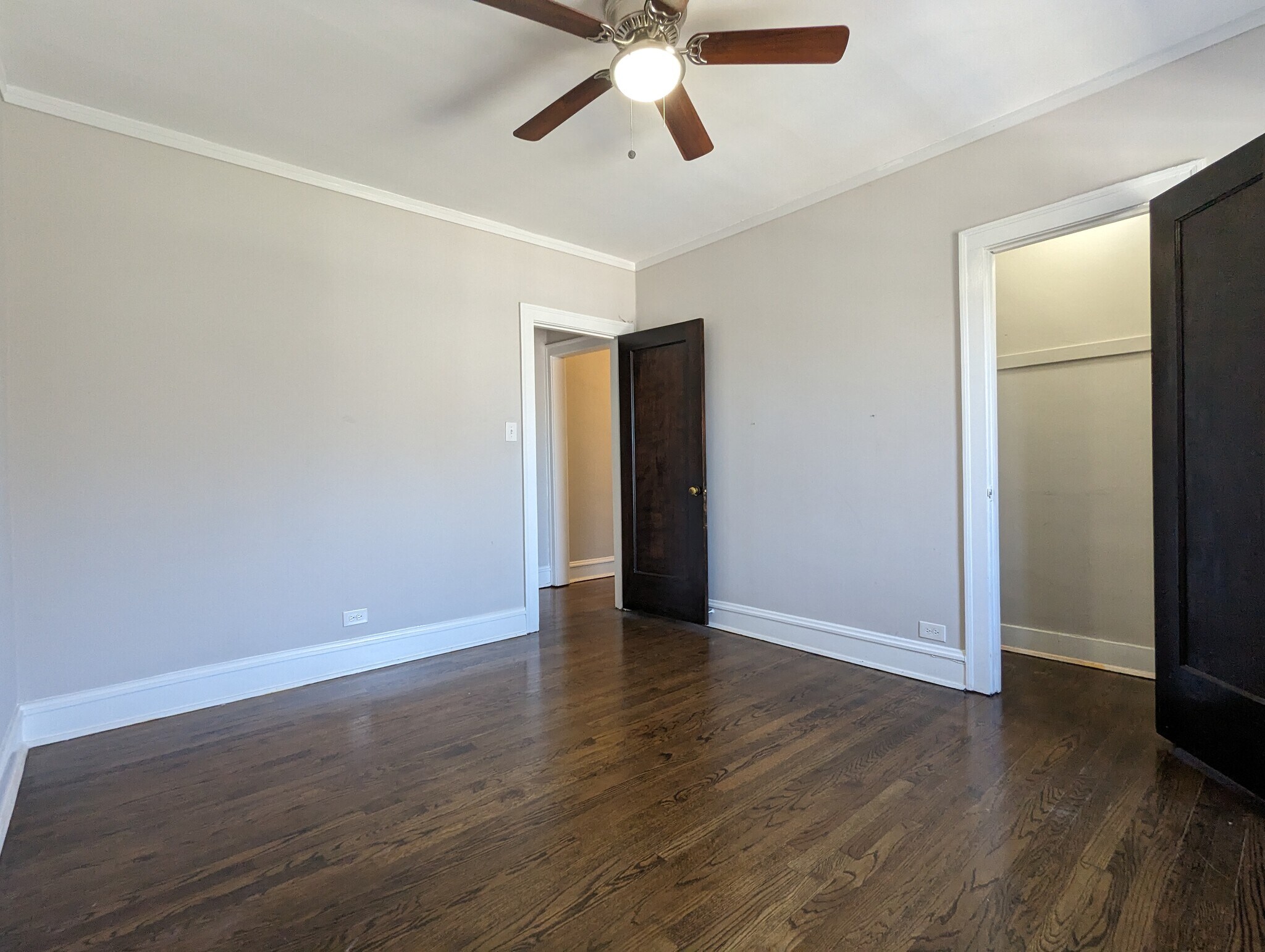 Building Photo - 1835 W Winona St