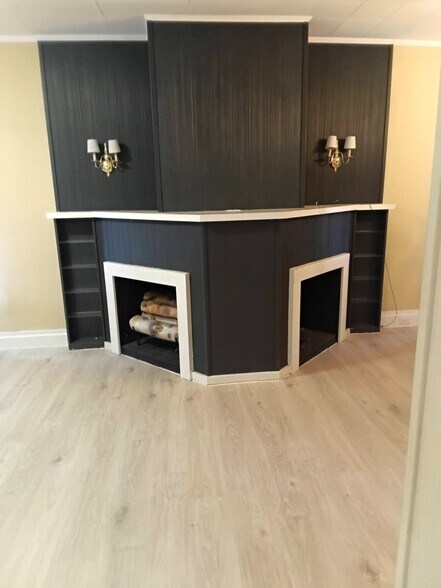 Building Photo - 2641 1/2 Collis Ave