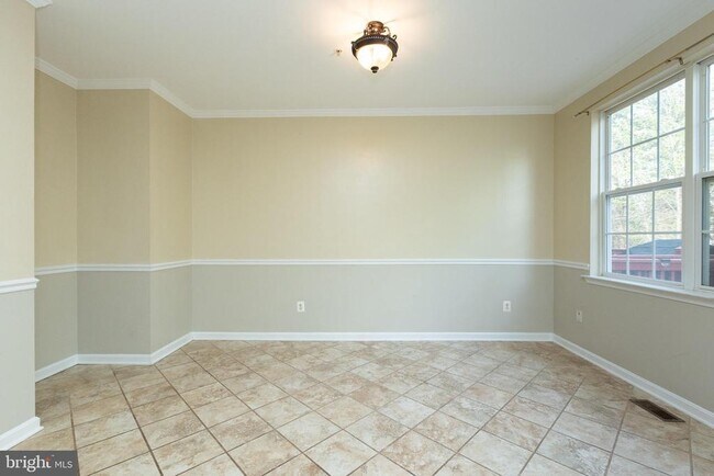 Building Photo - 8213 Brooktree St