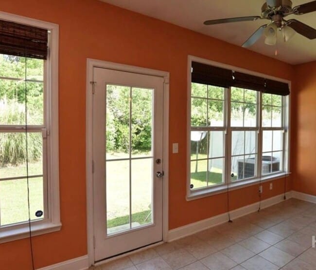 Building Photo - Townhome fresh paint and new carpet! Won't...