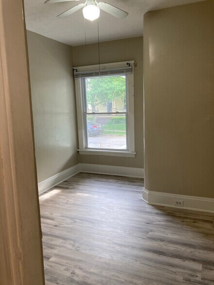 Building Photo - 1273 Fry Ave