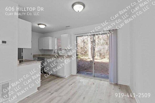 Building Photo - 606 Hilltop Dr