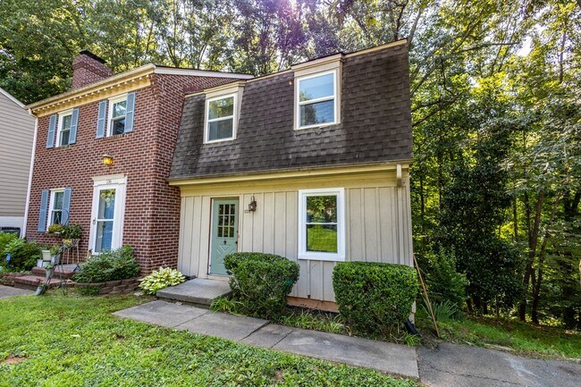 Building Photo - 138 Quince Ln